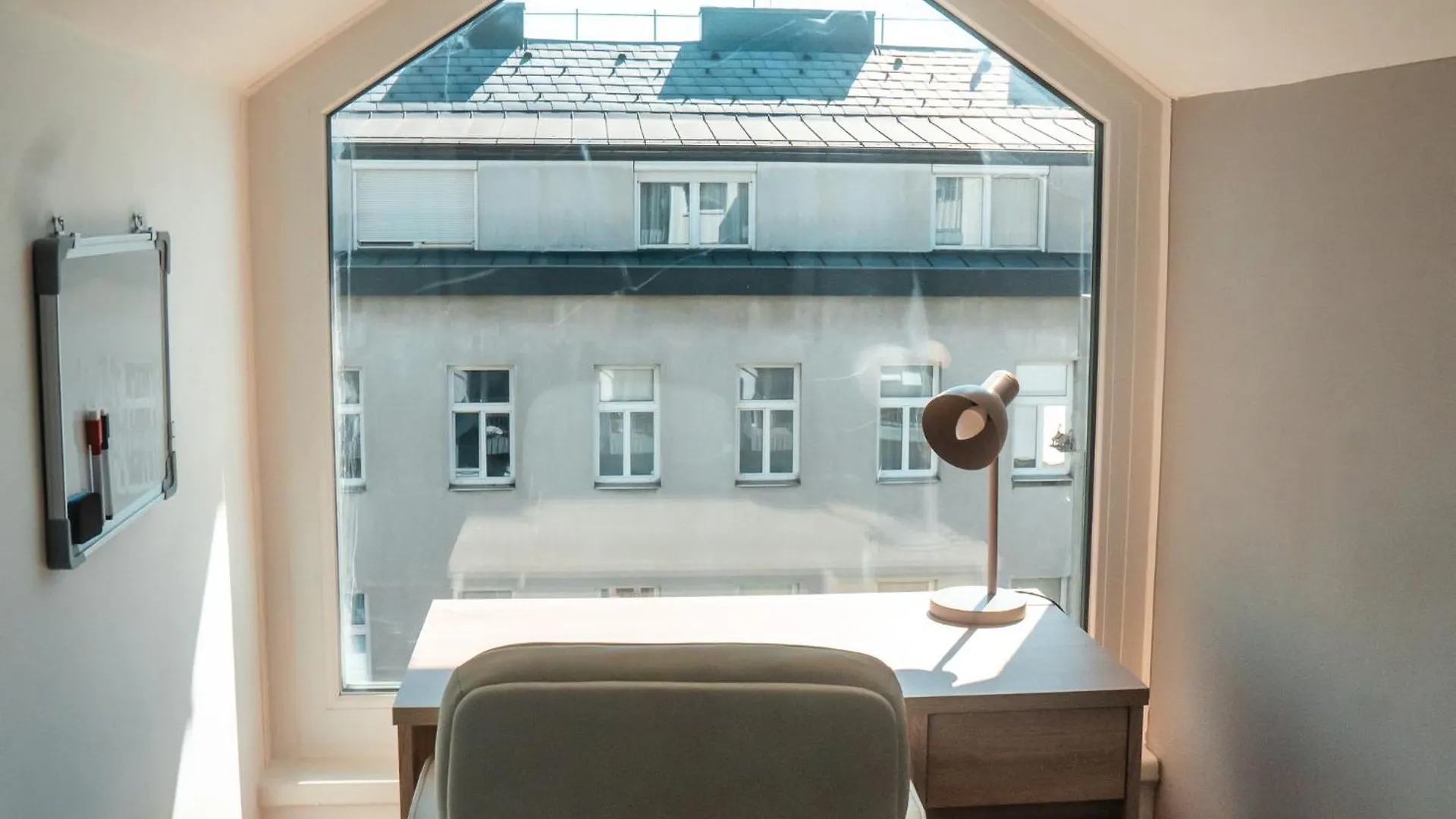 Wohnbude Hauptbahnhof Vienna Apartment